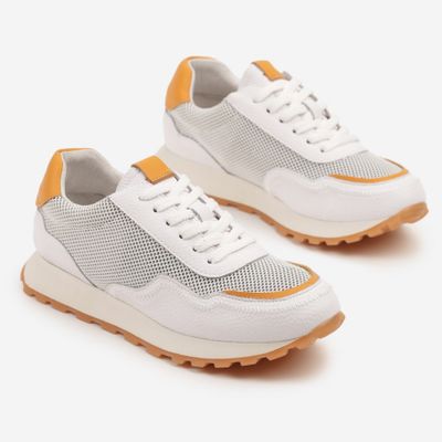 Buty sportowe damskie na wiosnę born2be ze sklepu: born2be.pl w kategorii: Buty sportowe damskie - zdjęcie 054DCF2-170-2564_386356