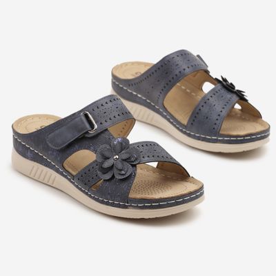 Klapki damskie na lato born2be ze sklepu: born2be.pl w kategorii: Klapki damskie - zdjęcie 054DCF2-170-2564_388639