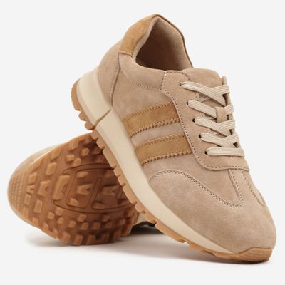 Buty sportowe damskie na wiosnę born2be ze sklepu: born2be.pl w kategorii: Buty sportowe damskie - zdjęcie 054DCF2-170-2564_397007
