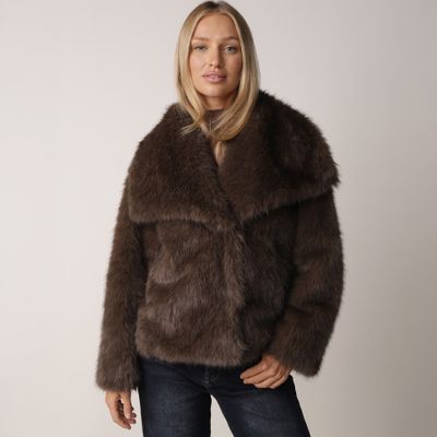 Futro damskie casual born2be ze sklepu: born2be.pl w kategorii: Futra damskie - zdjęcie 054DCF2-170-2564_398309