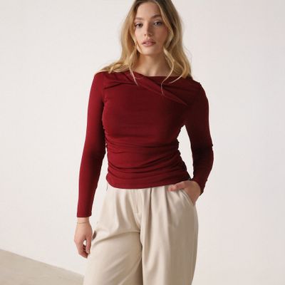 Bluzka damska casual born2be ze sklepu: born2be.pl w kategorii: Bluzki damskie - zdjęcie 054DCF2-170-2564_399782