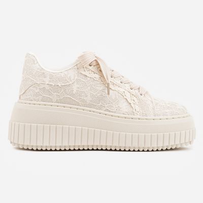 Buty sportowe damskie na wiosnę born2be ze sklepu: born2be.pl w kategorii: Buty sportowe damskie - zdjęcie 054DCF2-170-2564_402820
