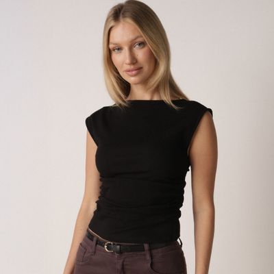 Bluzka damska casual born2be ze sklepu: born2be.pl w kategorii: Bluzki damskie - zdjęcie 054DCF2-170-2564_403240