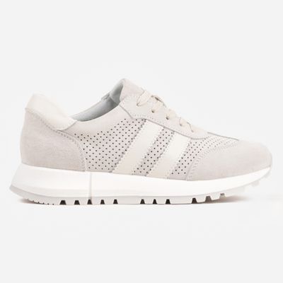 Buty sportowe damskie wiosenne born2be ze sklepu: born2be.pl w kategorii: Buty sportowe damskie - zdjęcie 054DCF2-170-2564_404385