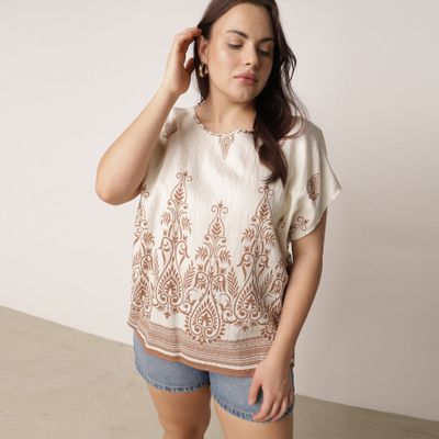 Bluzka damska casual born2be ze sklepu: born2be.pl w kategorii: Bluzki damskie - zdjęcie 054DCF2-170-2564_405309