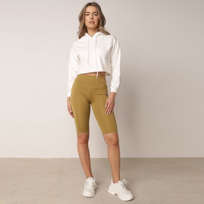 Szorty na wiosnę casual born2be ze sklepu: born2be.pl w kategorii: Szorty - zdjęcie 054DCF2-170-2564_406576