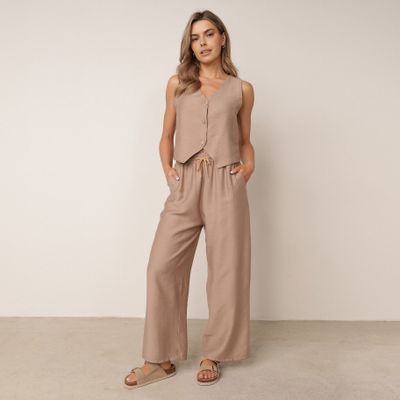 Kombinezon damski casual born2be ze sklepu: born2be.pl w kategorii: Kombinezony damskie - zdjęcie 054DCF2-170-2564_407535