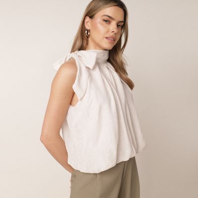 Bluzka damska elegancka born2be ze sklepu: born2be.pl w kategorii: Bluzki damskie - zdjęcie 054DCF2-170-2564_408085