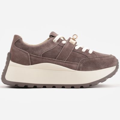 Buty sportowe damskie na wiosnę born2be ze sklepu: born2be.pl w kategorii: Buty sportowe damskie - zdjęcie 054DCF2-170-2564_408934