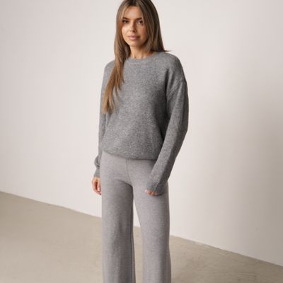 Sweter damski na zimę born2be ze sklepu: born2be.pl w kategorii: Swetry damskie