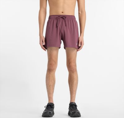Spodenki męskie w sportowym stylu New Balance ze sklepu: New Balance Poland w kategorii: Spodenki męskie - zdjęcie 08F3FC-30B-10813_3214474