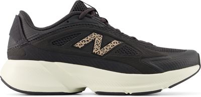 New Balance - Buty sportowe damskie na wiosnę ze sklepu: New Balance Poland w kategorii: Buty sportowe damskie - zdjęcie 08F3FC-30B-10813_3215689