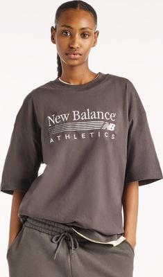 Bluzka damska sportowa New Balance ze sklepu: New Balance Poland w kategorii: Bluzki damskie - zdjęcie 08F3FC-30B-10813_3217432