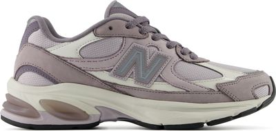 Buty sportowe damskie na wiosnę New Balance ze sklepu: New Balance Poland w kategorii: Buty sportowe damskie - zdjęcie 08F3FC-30B-10813_3217711