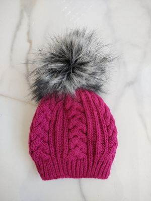 Czapka zimowa damska casual ze sklepu: STYLOWO w kategorii: Czapki zimowe damskie - zdjęcie 0DC0A2-EAA-13173_3746
