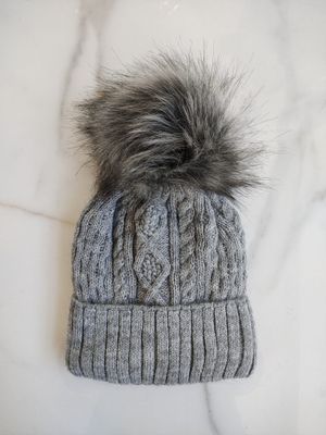 Czapka zimowa damska casual ze sklepu: STYLOWO w kategorii: Czapki zimowe damskie - zdjęcie 0DC0A2-EAA-13173_3739