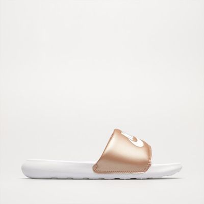 Nike - Klapki damskie na lato ze sklepu: 50style.pl w kategorii: Klapki damskie - zdjęcie 110026D-FE4-6238_CN9677-900