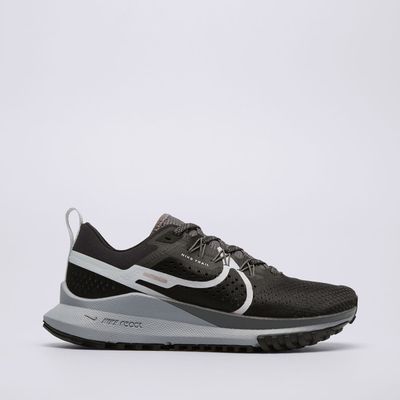 Buty sportowe damskie na wiosnę Nike ze sklepu: 50style.pl w kategorii: Buty sportowe damskie - zdjęcie 110026D-FE4-6238_DJ6159-001