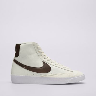 Trampki damskie na wiosnę Nike ze sklepu: 50style.pl w kategorii: Trampki damskie - zdjęcie 110026D-FE4-6238_DQ4124-107