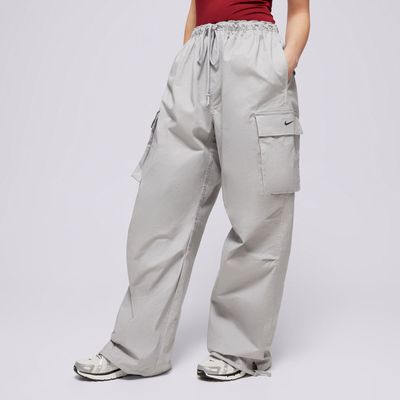 Spodnie damskie w sportowym stylu na wiosnę Nike ze sklepu: 50style.pl w kategorii: Spodnie damskie - zdjęcie 110026D-FE4-6238_FV7520-077