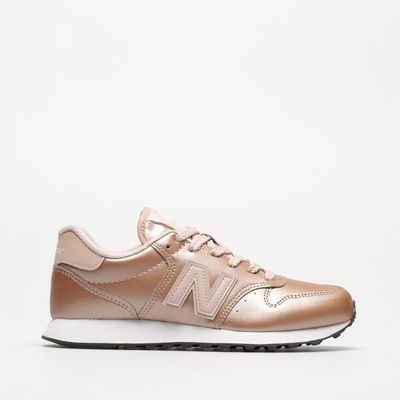 Buty sportowe damskie na wiosnę New Balance ze sklepu: 50style.pl w kategorii: Buty sportowe damskie - zdjęcie 110026D-FE4-6238_GW500GP2