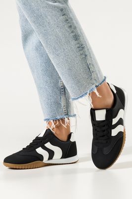 Carla - Buty sportowe damskie wiosenne ze sklepu: Casu w kategorii: Buty sportowe damskie - zdjęcie 24A59D3-E8C-2480_103675