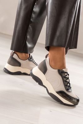 Buty sportowe damskie jesienne Carla ze sklepu: Casu w kategorii: Buty sportowe damskie - zdjęcie 24A59D3-E8C-2480_104374
