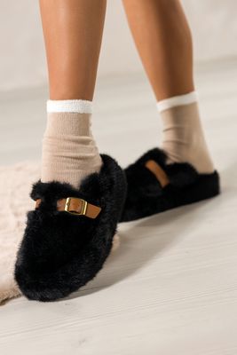 Kapcie damskie letnie Carla ze sklepu: Casu w kategorii: Kapcie damskie - zdjęcie 24A59D3-E8C-2480_104432