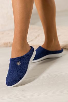 Inblu - Kapcie damskie zimowe ze sklepu: Casu w kategorii: Kapcie damskie - zdjęcie 24A59D3-E8C-2480_104513