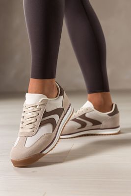 Buty sportowe damskie wiosenne Carla ze sklepu: Casu w kategorii: Buty sportowe damskie - zdjęcie 24A59D3-E8C-2480_105548