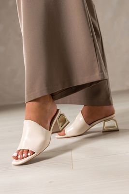 Klapki damskie letnie Carla ze sklepu: Casu w kategorii: Klapki damskie - zdjęcie 24A59D3-E8C-2480_105561