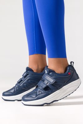 Buty sportowe damskie na wiosnę Carla ze sklepu: Casu w kategorii: Buty sportowe damskie - zdjęcie 24A59D3-E8C-2480_105809