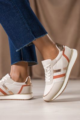 Buty sportowe damskie na wiosnę Carla ze sklepu: Casu w kategorii: Buty sportowe damskie - zdjęcie 24A59D3-E8C-2480_106102