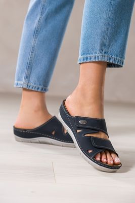 Inblu - Klapki damskie na lato ze sklepu: Casu w kategorii: Klapki damskie - zdjęcie 24A59D3-E8C-2480_106180