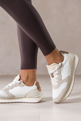 Buty sportowe damskie wiosenne Carla ze sklepu: Casu w kategorii: Buty sportowe damskie - zdjęcie 24A59D3-E8C-2480_106207