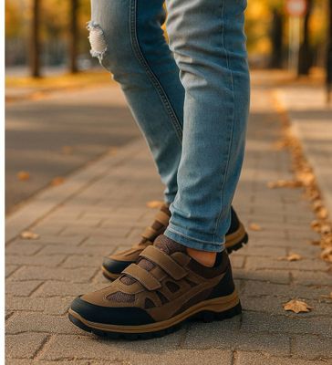 Buty trekkingowe męskie sportowe - brązowy ze sklepu: Pantofelek24.pl w kategorii: Buty trekkingowe męskie