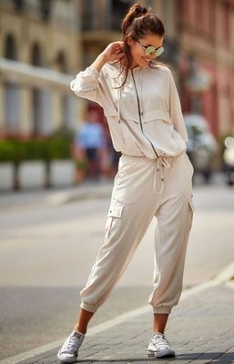 Bluza damska AWAMA ze sklepu: intimiti.pl w kategorii: Bluzy damskie - zdjęcie 3B4B001-93A-4736_131930