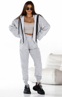 Dres damski w sportowym stylu Lara Fashion ze sklepu: intimiti.pl w kategorii: Dresy damskie - zdjęcie 3B4B001-93A-4736_243808