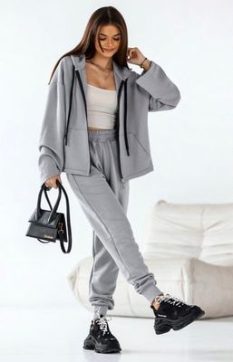 Dres damski na wiosnę Lara Fashion ze sklepu: intimiti.pl w kategorii: Dresy damskie - zdjęcie 3B4B001-93A-4736_243809