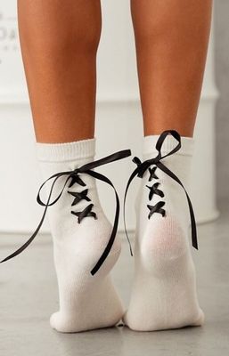 Milena - Skarpetki damskie casual ze sklepu: intimiti.pl w kategorii: Skarpetki damskie - zdjęcie 3B4B001-93A-4736_244010