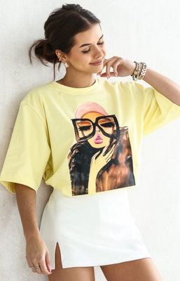 Bluzka damska na wiosnę Lara Fashion ze sklepu: intimiti.pl w kategorii: Bluzki damskie - zdjęcie 3B4B001-93A-4736_245025