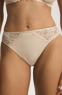 Majtki damskie koronkowe klasyczne Henderson Ladies ze sklepu: intimiti.pl w kategorii: Majtki damskie - zdjęcie 3B4B001-93A-4736_255929