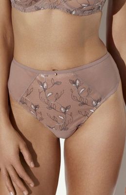 Majtki damskie z haftami Ava ze sklepu: intimiti.pl w kategorii: Majtki damskie - zdjęcie 3B4B001-93A-4736_260130