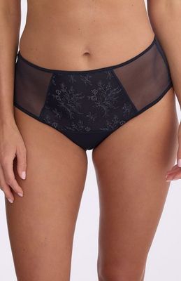 Majtki damskie w groszki Gaia ze sklepu: intimiti.pl w kategorii: Majtki damskie - zdjęcie 3B4B001-93A-4736_260596