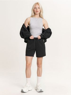 Szorty sportowe ze sklepu: Cropp w kategorii: Szorty - zdjęcie 4198BBB-532-6969_005HX-99X