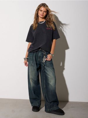Jeansy damskie na wiosnę ze sklepu: Cropp w kategorii: Jeansy damskie - zdjęcie 4198BBB-532-6969_024KA-59J