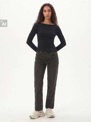 Jeansy damskie na wiosnę w miejskim stylu ze sklepu: Cropp w kategorii: Jeansy damskie - zdjęcie 4198BBB-532-6969_036KA-99J