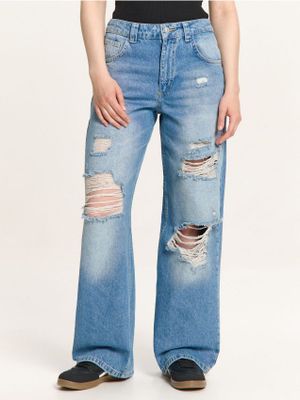 Jeansy damskie casual ze sklepu: Cropp w kategorii: Jeansy damskie - zdjęcie 4198BBB-532-6969_044KA-50J