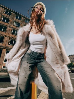 Jeansy damskie ze sklepu: Cropp w kategorii: Jeansy damskie