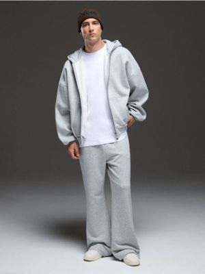 Spodnie męskie sportowe ze sklepu: Cropp w kategorii: Spodnie męskie - zdjęcie 4198BBB-532-6969_086KD-09M